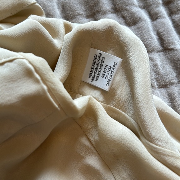 BCBGMAXAZRIA silk halter top - Picture 4 of 6